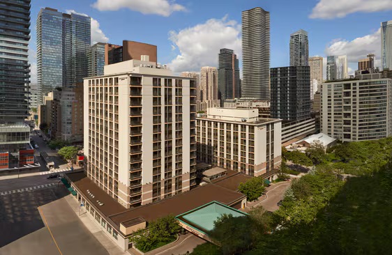 Courtyard Toronto Downtown Exterior